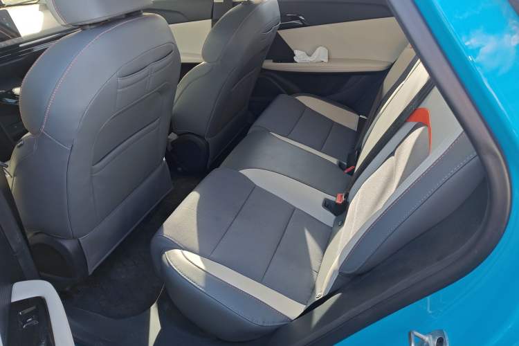 Used MG 4 EV 2022 425 km Luxury Edition Interior 4