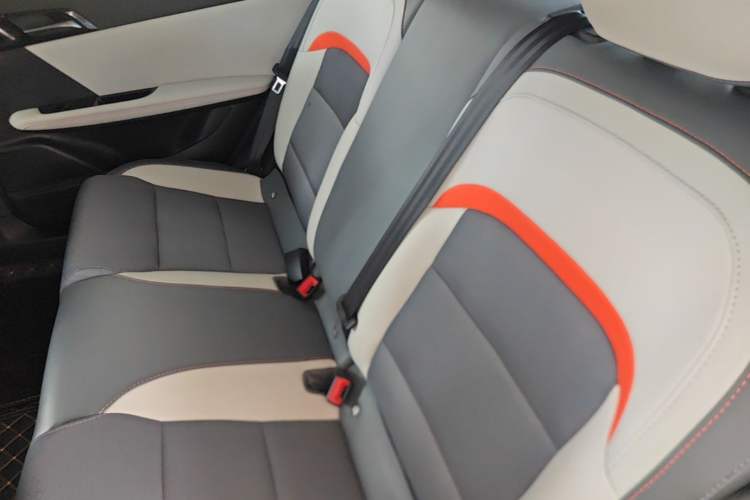 Used MG 4 EV 2022 425 km Luxury Edition Left Rear Seat