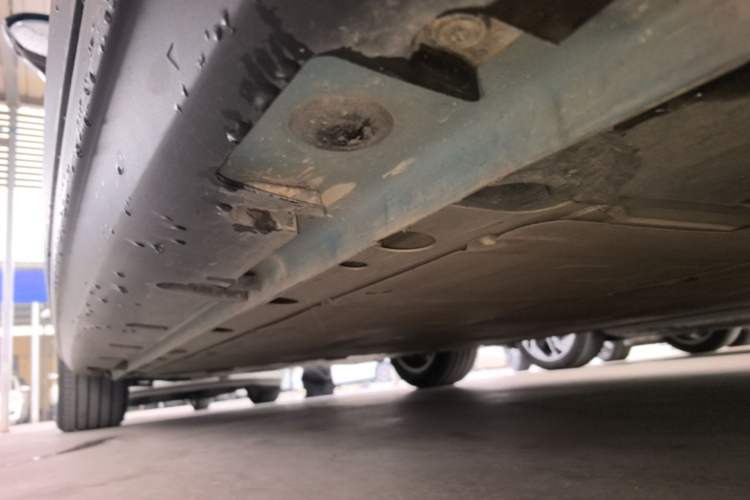Used MG 4 EV 2022 425 km Luxury Edition Left Side Sill