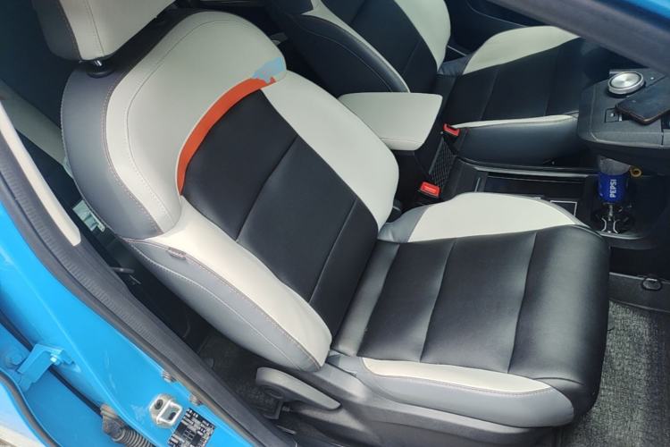 Used MG 4 EV 2022 425 km Luxury Edition Right Front Seat