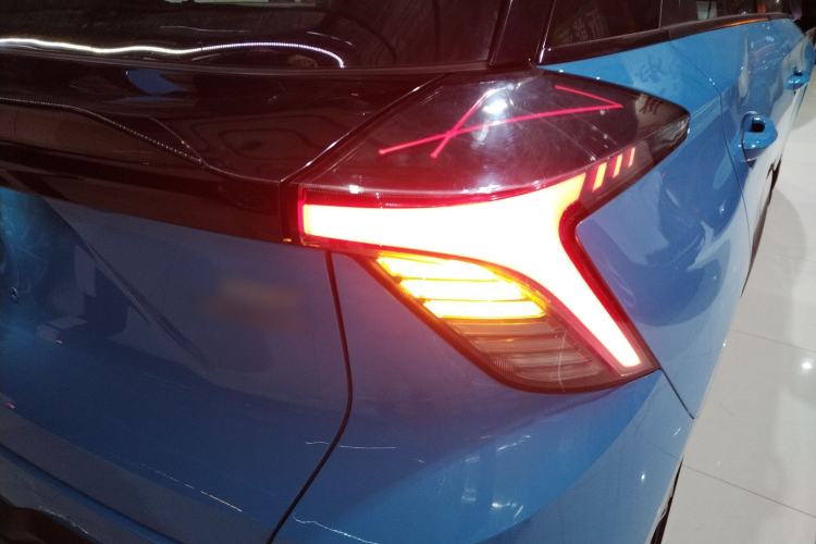 Used MG 4 EV 2022 425 km Fashion Edition Right Rear Taillight