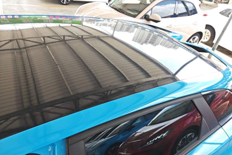 Used MG 4 EV 2022 425 km Luxury Edition Roof