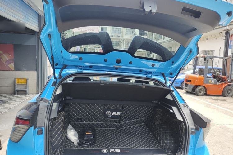 Used MG 4 EV 2022 425 km Luxury Edition Trunk