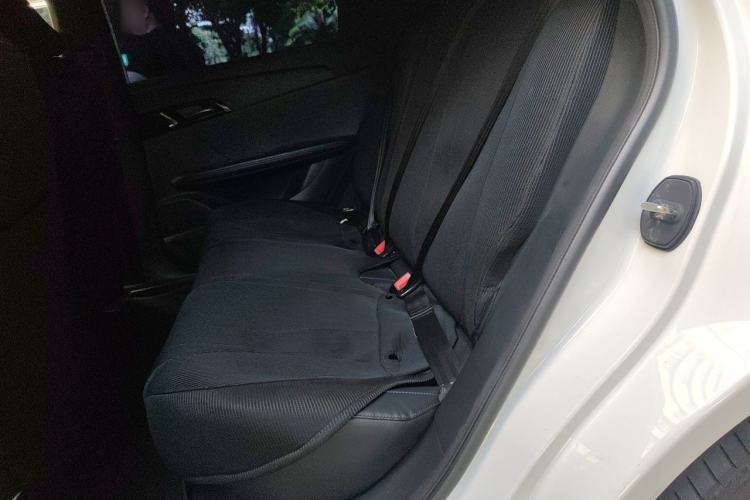 Used MG 4 EV 2022 520 km Flagship Edition Left Rear Seat