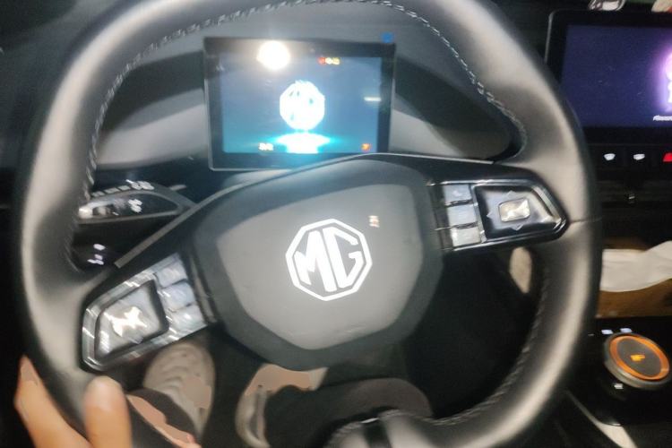 Used MG 4 EV 2022 425 km Luxury Edition Steering Wheel