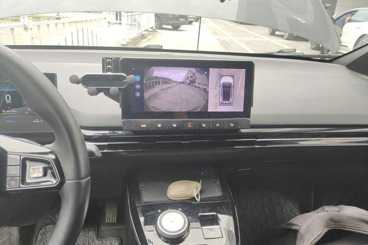 Used MG 4 EV 2022 425 km Flagship Edition Audio And AC Panel