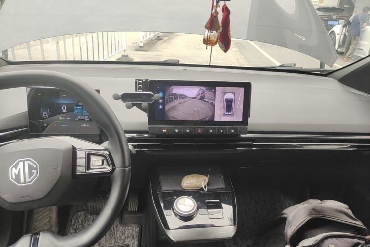 Used MG 4 EV 2022 425 km Flagship Edition Center Console