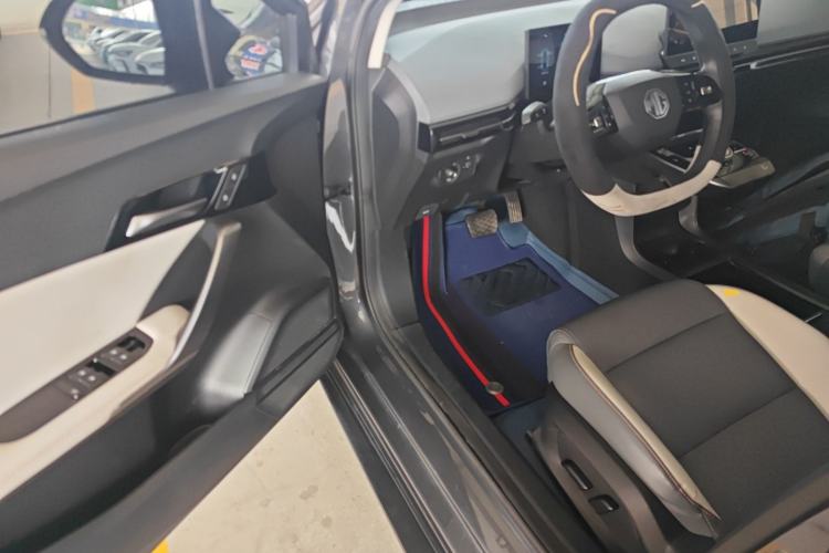 Used MG 4 EV 2022 425 km Flagship Edition Driver Seat