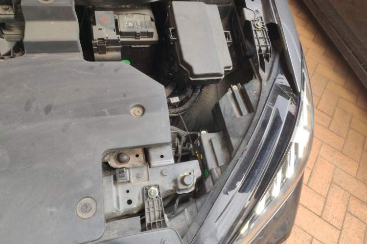 Used MG 4 EV 2022 520 km Flagship Edition Engine Bay Left