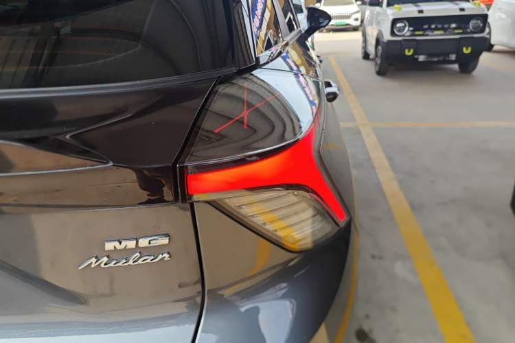 Used MG 4 EV 2022 425 km Flagship Edition Exterior 3