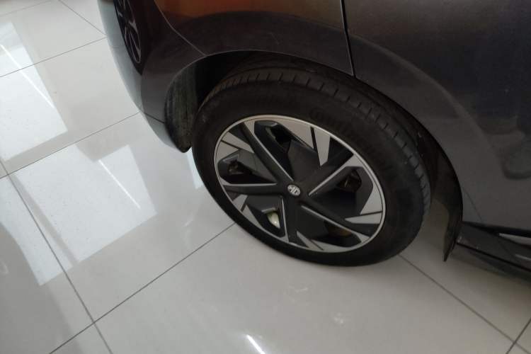Used MG 4 EV 2022 520 km Flagship Edition Exterior 8