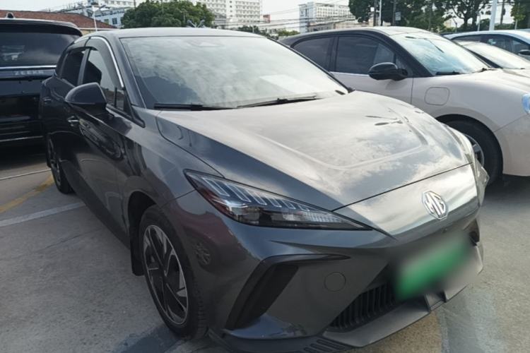 Used MG 4 EV 2022 520 km Luxury Edition Front Right 45 Deg