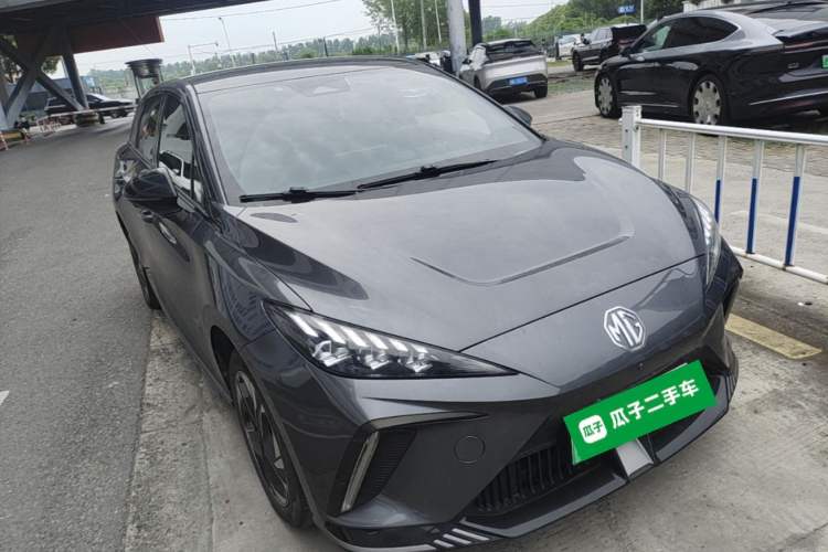 Used MG 4 EV 2022 425 km Flagship Edition Front Right 45 Deg