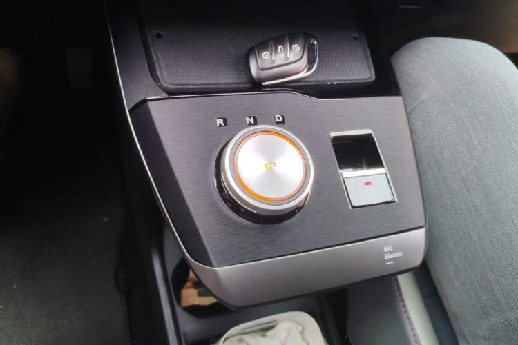 Used MG 4 EV 2022 520 km Flagship Edition Gear Lever