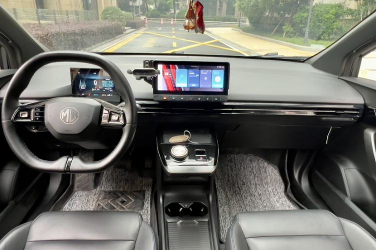 Used MG 4 EV 2022 425 km Flagship Edition Interior 6