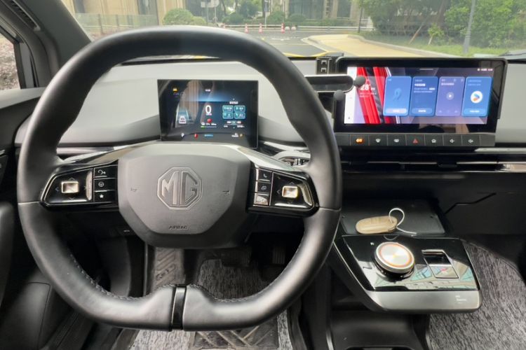 Used MG 4 EV 2022 425 km Flagship Edition Interior 7