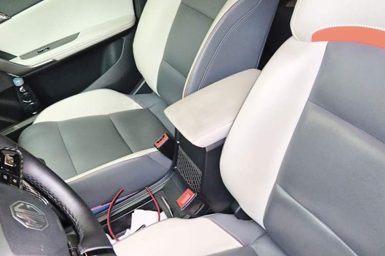 Used MG 4 EV 2022 520 km Flagship Edition Left Front Seat