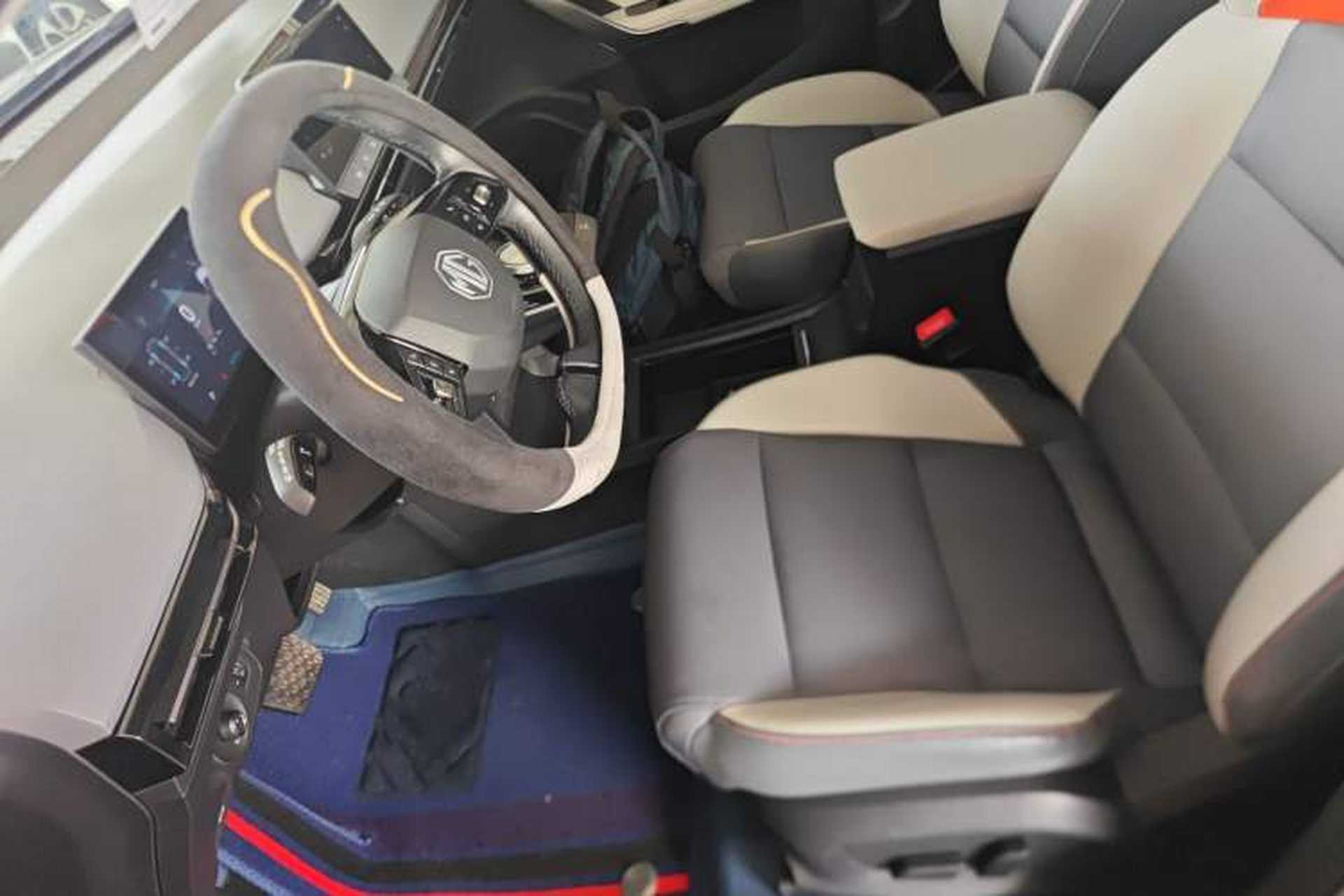 Used MG 4 EV 2022 425 km Flagship Edition Left Front Seat