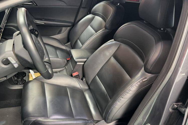 Used MG 4 EV 2022 425 km Luxury Edition Left Front Seat