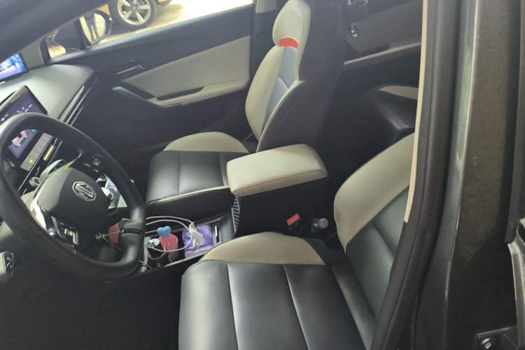 Used MG 4 EV 2022 425 km Flagship Edition Left Front Seat