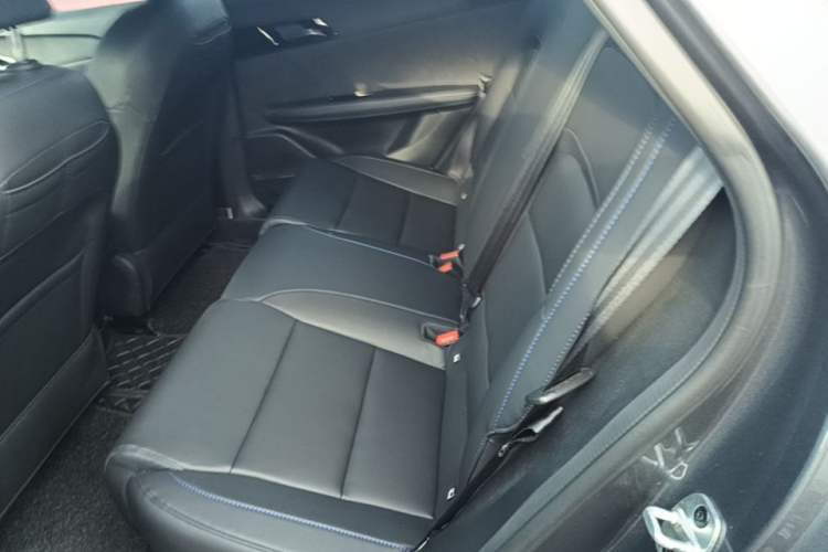 Used MG 4 EV 2022 520 km Luxury Edition Left Rear Seat