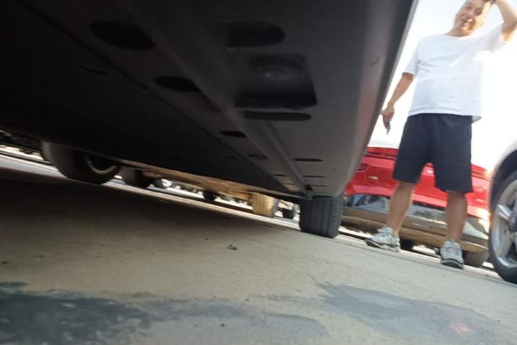 Used MG 4 EV 2022 520 km Luxury Edition Left Side Sill