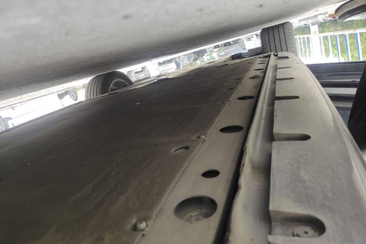 Used MG 4 EV 2022 425 km Flagship Edition Left Side Sill