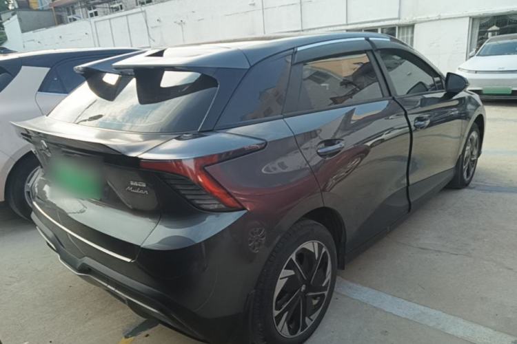 Used MG 4 EV 2022 520 km Luxury Edition Rear Right 45 Deg