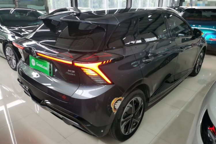Used MG 4 EV 2022 425 km Flagship Edition Rear Right 45 Deg