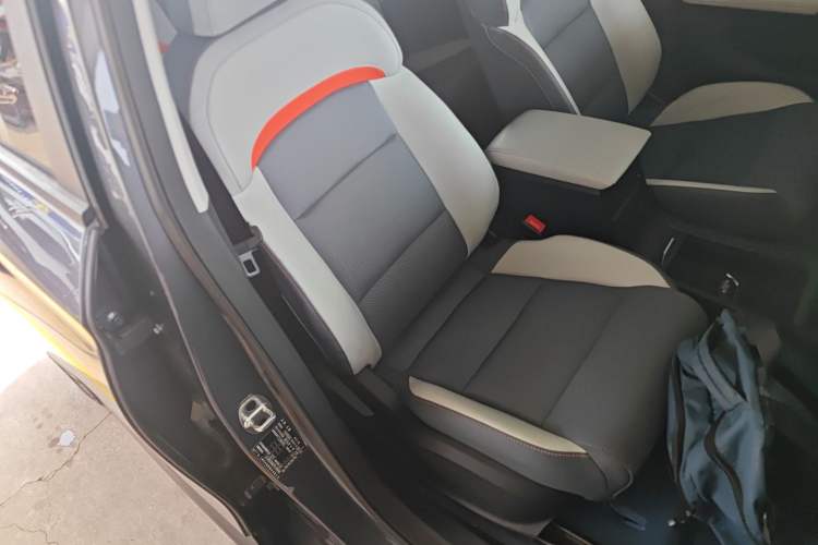 Used MG 4 EV 2022 425 km Flagship Edition Right Front Seat