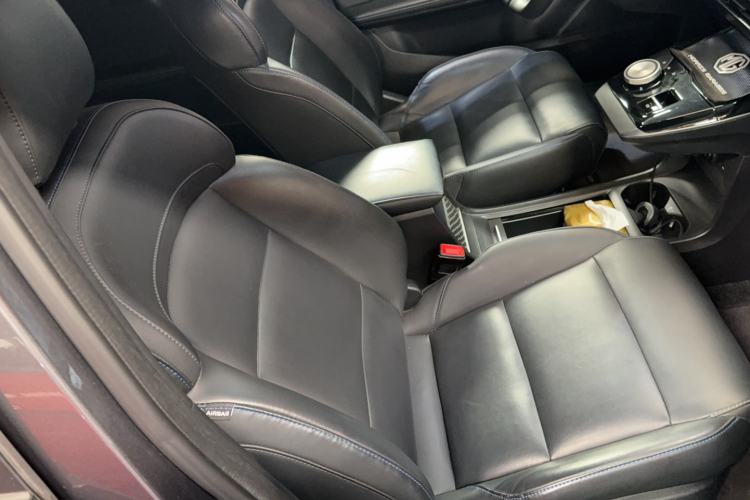 Used MG 4 EV 2022 425 km Luxury Edition Right Front Seat