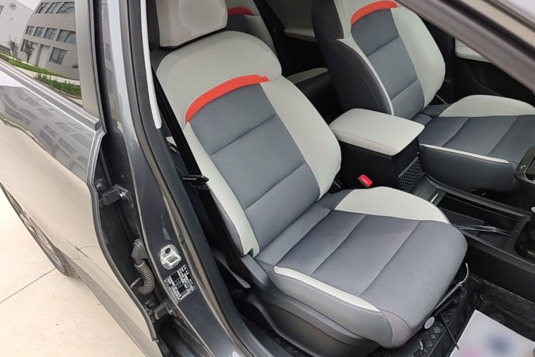 Used MG 4 EV 2022 425 km Luxury Edition Right Front Seat