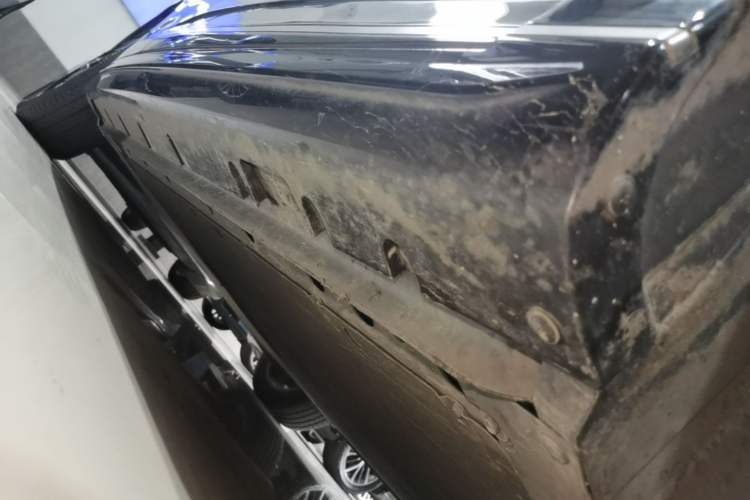 Used MG 4 EV 2022 425 km Flagship Edition Right Side Sill