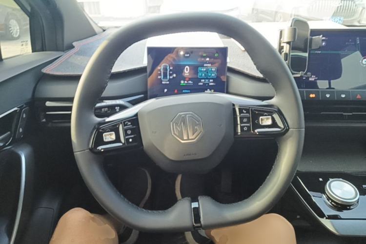 Used MG 4 EV 2022 520 km Luxury Edition Steering Wheel