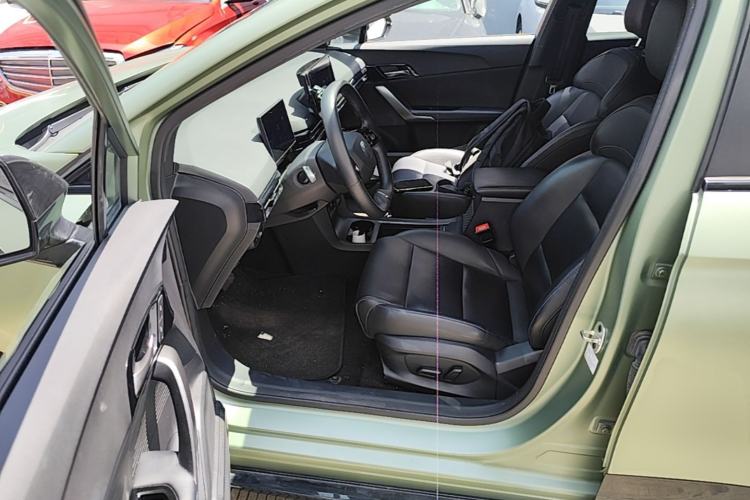 Used MG 4 EV 2022 520 km Luxury Edition Driver Seat
