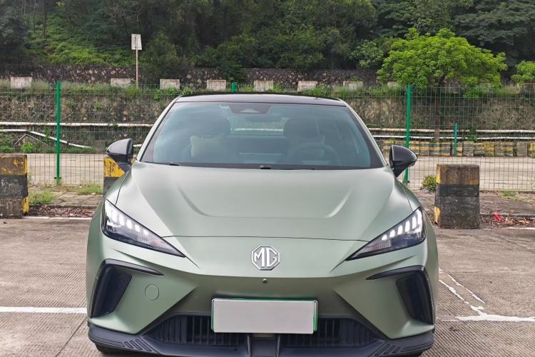Used MG 4 EV 2022 425 km Luxury Edition Front