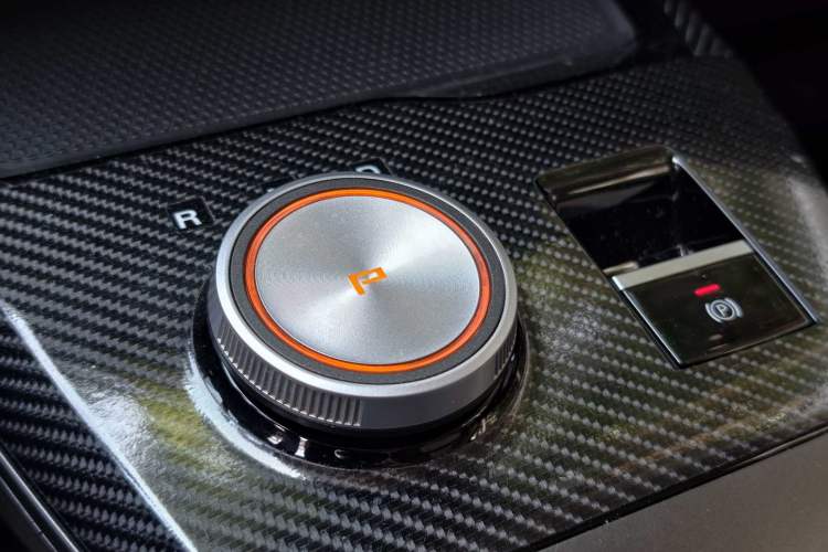 Used MG 4 EV 2022 425 km Fashion Edition Interior 8