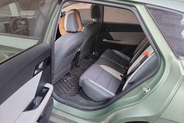Used MG 4 EV 2022 425 km Luxury Edition Left Rear Seat