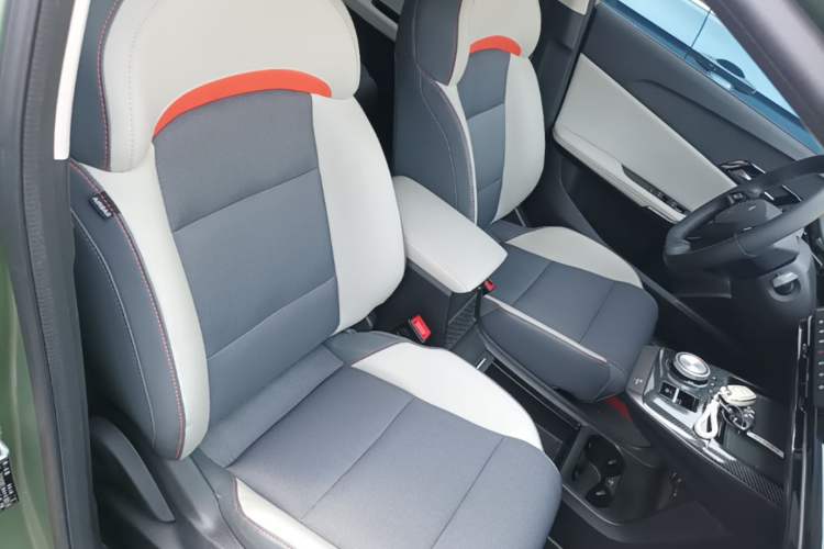 Used MG 4 EV 2022 425 km Fashion Edition Right Front Seat