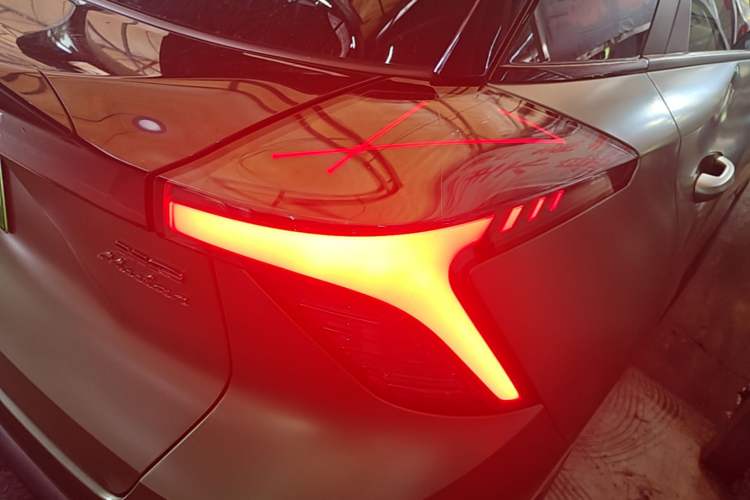 Used MG 4 EV 2022 425 km Luxury Edition Right Rear Taillight