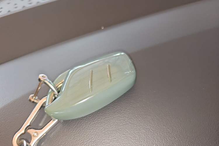 Used MG 4 EV 2022 425 km Luxury Edition Vehicle Key