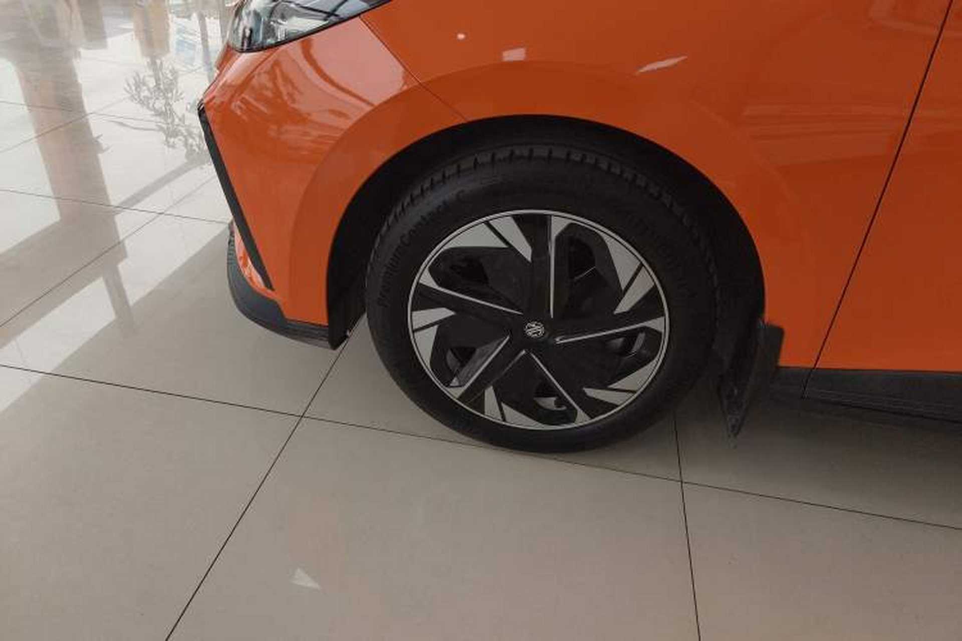 Used MG 4 EV 2022 425 km Luxury Edition Left Front Wheel Hub
