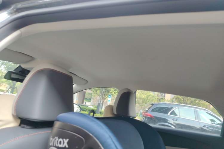 Used MG 4 EV 2022 425 km Flagship Edition Headliner