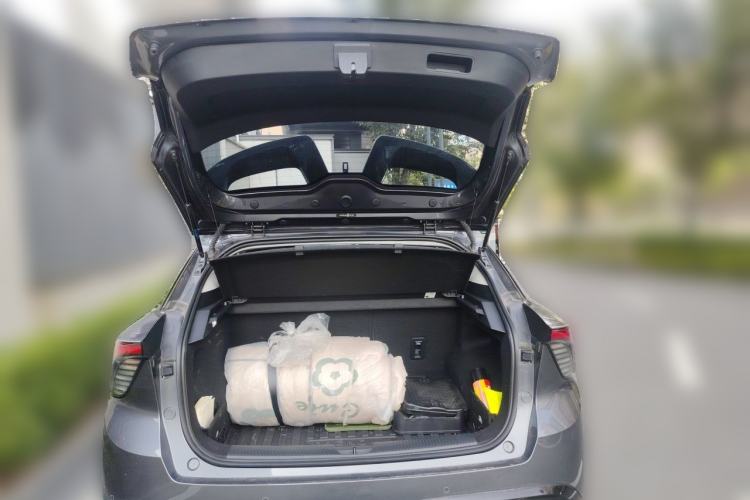 Used MG 4 EV 2022 425 km Flagship Edition Trunk
