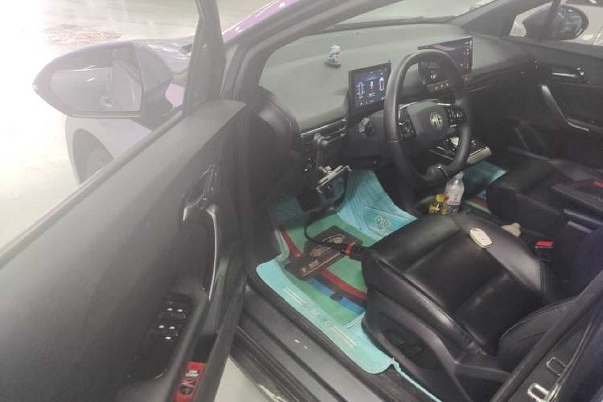 Used MG 4 EV 2022 425 km Luxury Edition Driver Seat