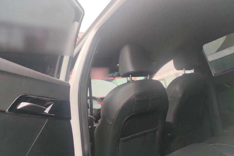Used MG 4 EV 2022 425 km Luxury Edition Headliner