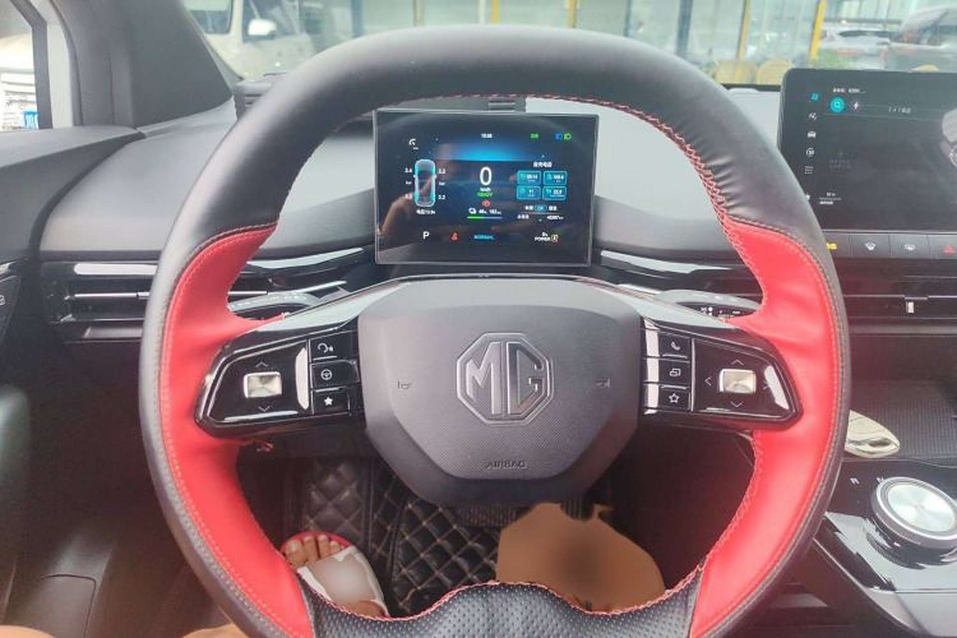 Used MG 4 EV 2022 425 km Luxury Edition Steering Wheel