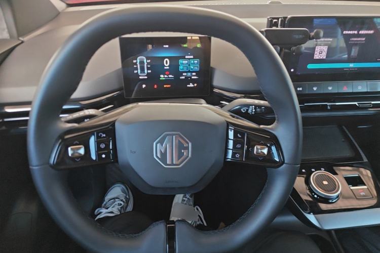 Used MG 4 EV 2022 425 km Luxury Edition Steering Wheel