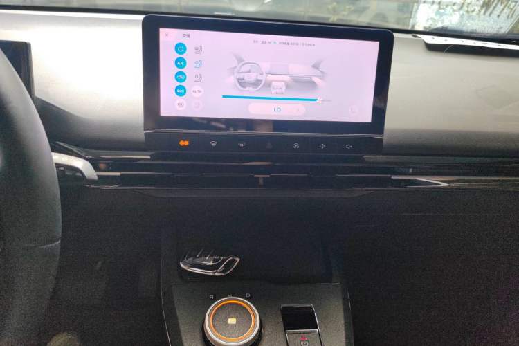 Used MG 4 EV 2022 520 km Flagship Edition Audio And AC Panel
