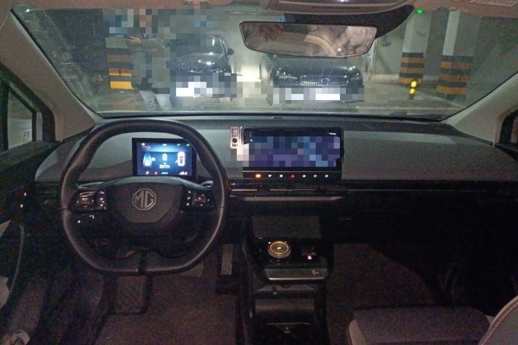 Used MG 4 EV 2022 520 km Flagship Edition Center Console